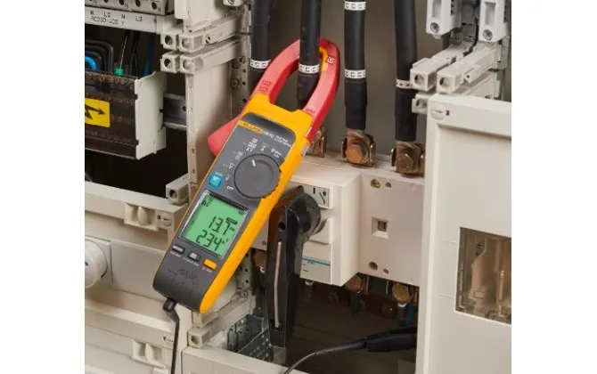 Fluke 377/378 FC: новые токоизмерительные клещи 